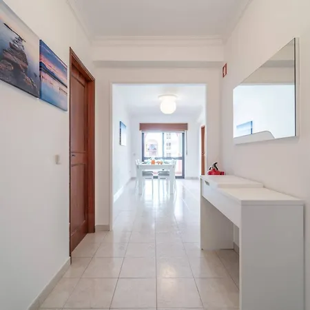 Apartment Quarteira - 2 D By Hellovacations